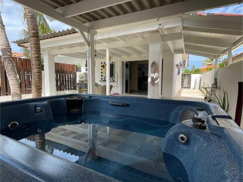 Casa Tibushi 2 Bedroom Apartment With Jacuzzi