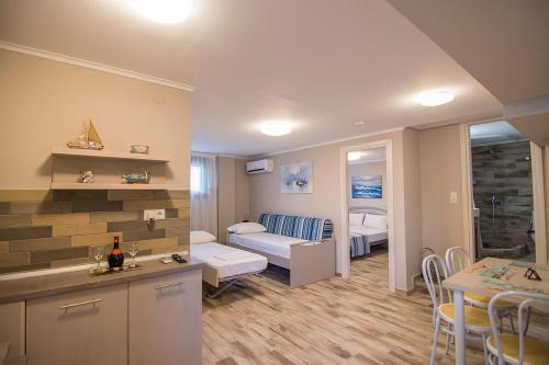  Amaranti Luxury Apartments & Studios in Nea Vrasna