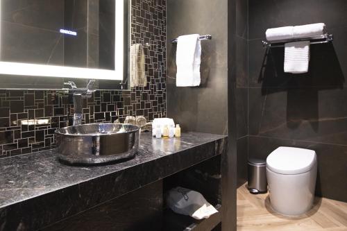 L´Hotel Perla Boutique Room Type - Deluxe King Room
