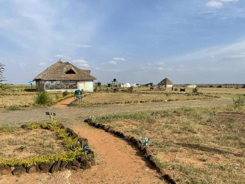 Sodas, Amanya Tent Sleeps 2 with Mt Views in Amboseli