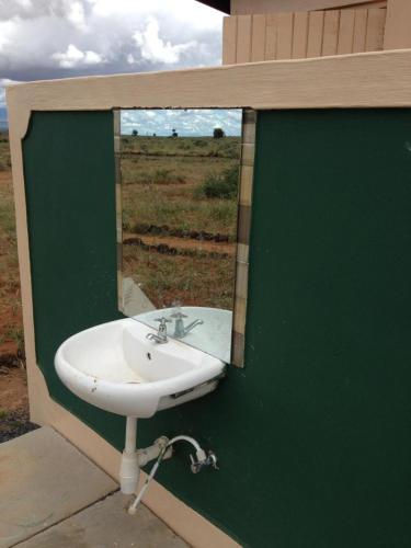 Vonios kambarys, Amanya Tent Sleeps 2 with Mt Views in Amboseli