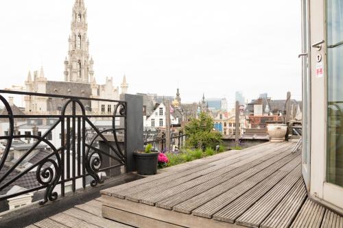 Duplex dernier étage avec terasse à deux pas de la grand place, Брюссель (фото 3)
