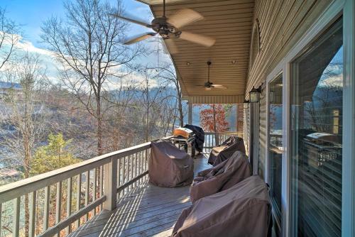 Caryville Home with Private Dock and Norris Lake Views in 加利威爾