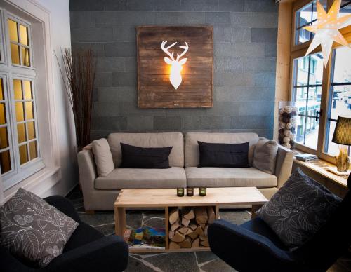 Lobby, SPANNORT family home with common kitchen and self check-in in Engelberg