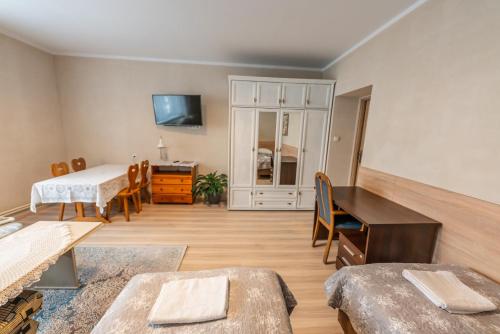 2 bedrooms, 2 beds