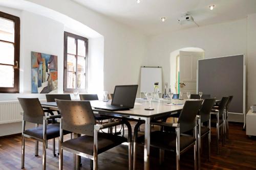 Meeting room / ballrooms, Landhotel Hofgut Battenberg in Neuleiningen