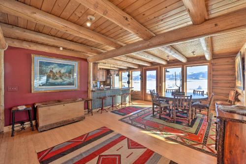 . Southwestern-Chic Cabin with Sweeping Mtn Views
