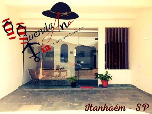 Pousada Vivenda Tia Ana & Hostel Fe Licidade - 'Bed e Breakfast'