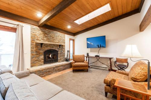 Meadow Creek Townhome by Vail Realty in Vail, USA