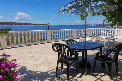 Apartments by the sea Barbat, Rab - 4975 in บาร์บัต