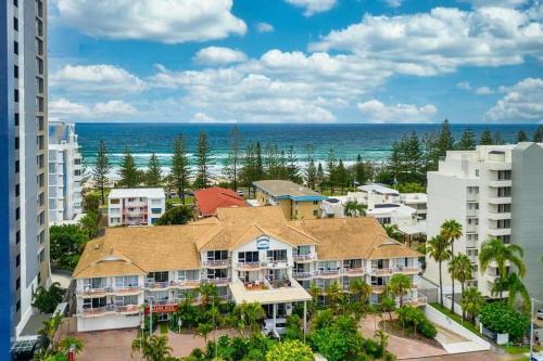 Outrigger Burleigh