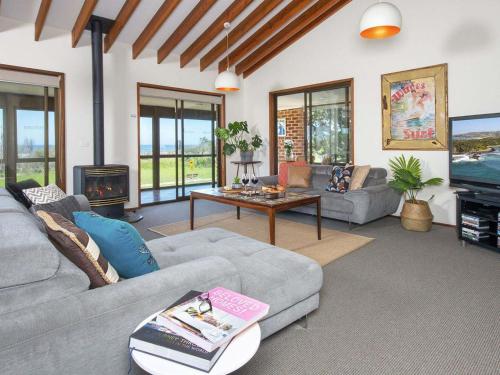 Beach House on Jones Beach - Kiama Accommodation