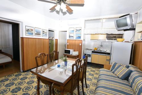 Two-Bedroom Apartment Standard image 8