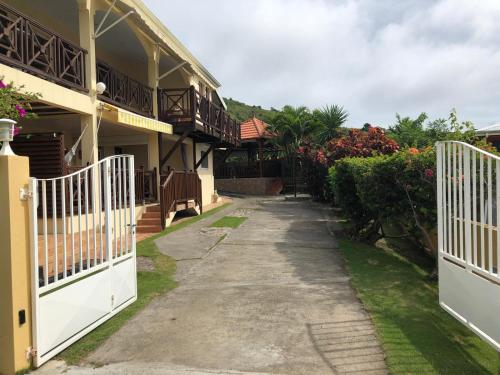 Kay Ghislaine in Les Anses-d'Arlet