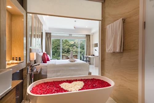 Exterior view, Le Eminence Puncak Hotel Convention and Resort in Puncak