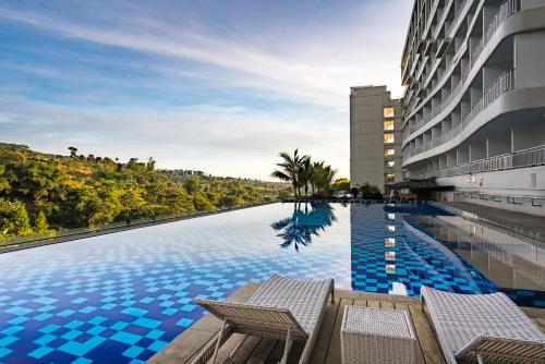 Swimming pool, Le Eminence Puncak Hotel Convention and Resort in Puncak