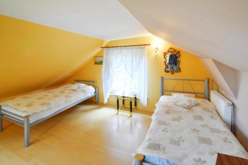 Spacious cottage, idyllic right on the lake, Spore, Szczecinek (foto 10)