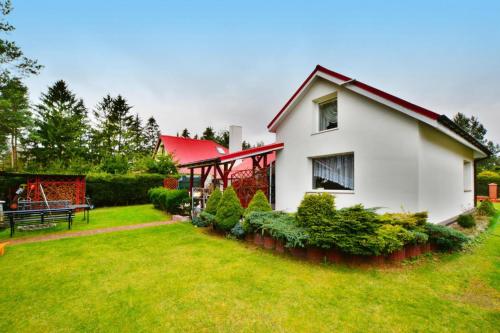 Spacious cottage, idyllic right on the lake, Spore, Szczecinek (foto 2)