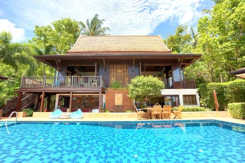 Villa Thai Teak - Omicron Promo - Sea View 5 Bed Pool Villa
