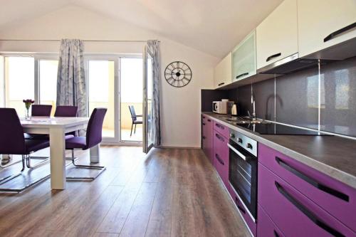 Apartment in Starigrad near Beach & Paklenica, Starigrad-Paklenica (fotografie 3)