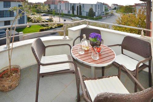 Rovinj Seaside Apartment with Balcony, Rovinj (foto 4)
