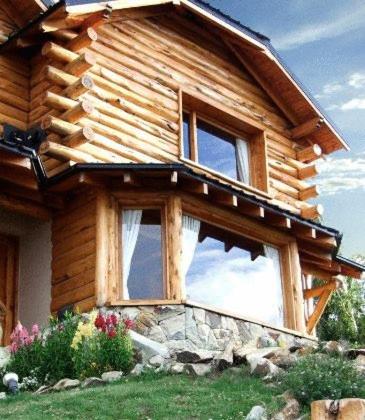 2 bedrooms, 5 beds