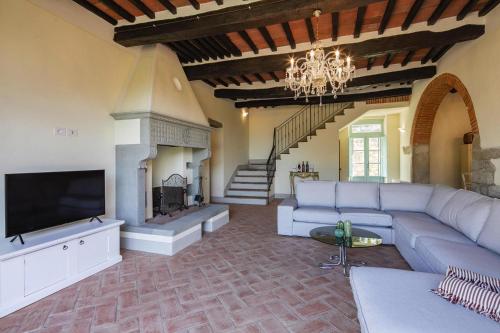  Holiday home Villa Mezzavia, Castiglion Fiorentino in Cortona