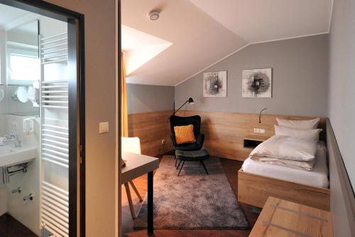 Hotel Am Berghang - image 11