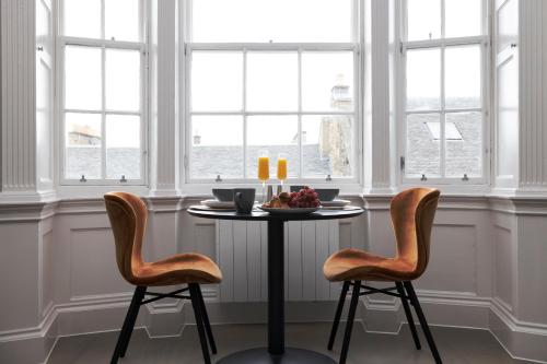 Statement Studio on Historic George Street - image 9