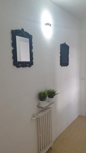 Chambre privee avec cle, WIFI dans appartement (SDB, WC, Cuisine, partages) in Juvisy