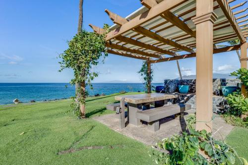 Kihei Surfside #214 by Ali'i Resorts - image 10