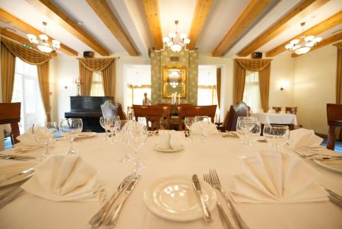 Restaurant, Villa Hotel Theresa in Rakvere