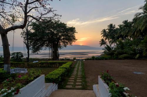 SaffronStays Little Paradise, Murud