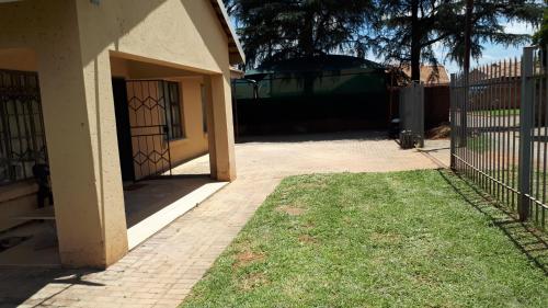 C - Land guest house Meyerton, Meyerton (foto 2)