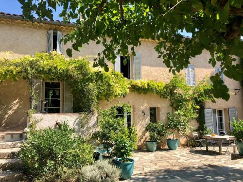A szálláshely kívülről, Domaine du Clos d'Alari-chambres d'hotes au milieu des vignes in Saint-Antonin-du-Var