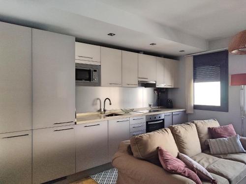 Amplio y Moderno Apartamento Lorenzo Ferreira