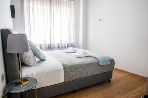 A21 Premium Suite a breath away from Parthenon!