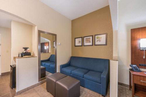 Comfort Suites Monroe