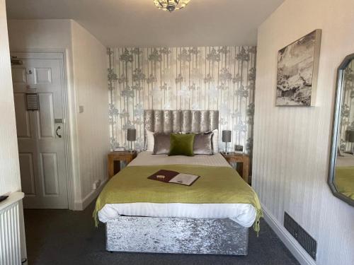 Lynton House - image 13