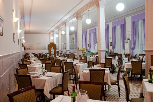 Restaurant, Gran Hotel Balneario in Banos De Montemayor