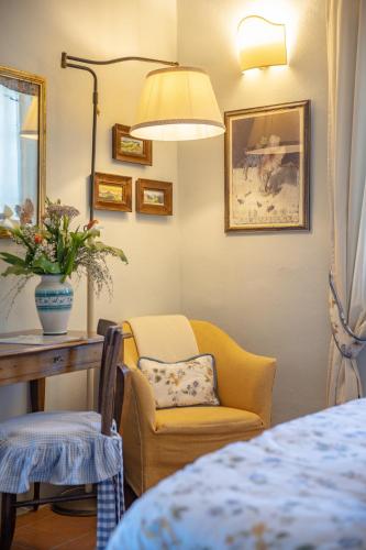 Double Room with Balcony room in Casa Bellavista B&B