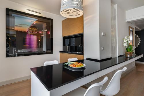 馬諾特爾酒店 N'vY Manotel Hotel