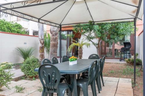 Casa Vacanza Giardino del Sole fino a 8 p.letto zona Gallipoli gîte à louer Alezio