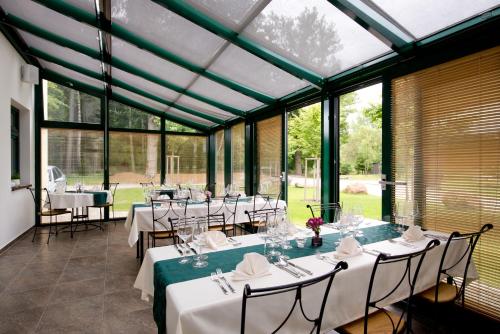 Restaurant, Resort Johanka in Kamenice Nad Lipou