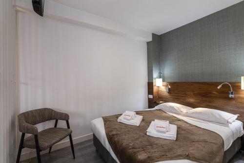  Hopstays Oporto Wine Cellars - Studio with Terrace in Porto