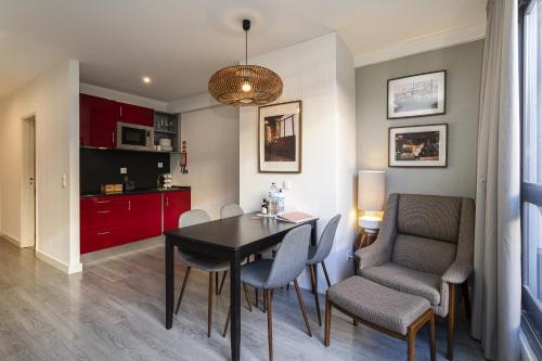  Hopstays Oporto Wine Cellars - Studio with Terrace in Porto