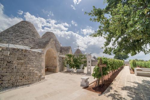 Nina Trulli Resort - Masseria San Francesco Monopoli