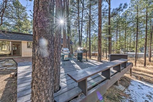 Ruidoso Getaway w/ Deck - 16 Mi to Ski Apache, Ruidoso
