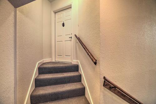 Apt with Balconies - Steps to Kemah Boardwalk!