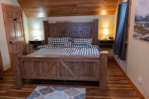 NEW!! House Near Raystown Lake in Peaceful Wooded Area in Huntingdon, USA